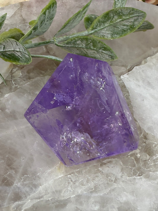 rose de France amethyst 28c