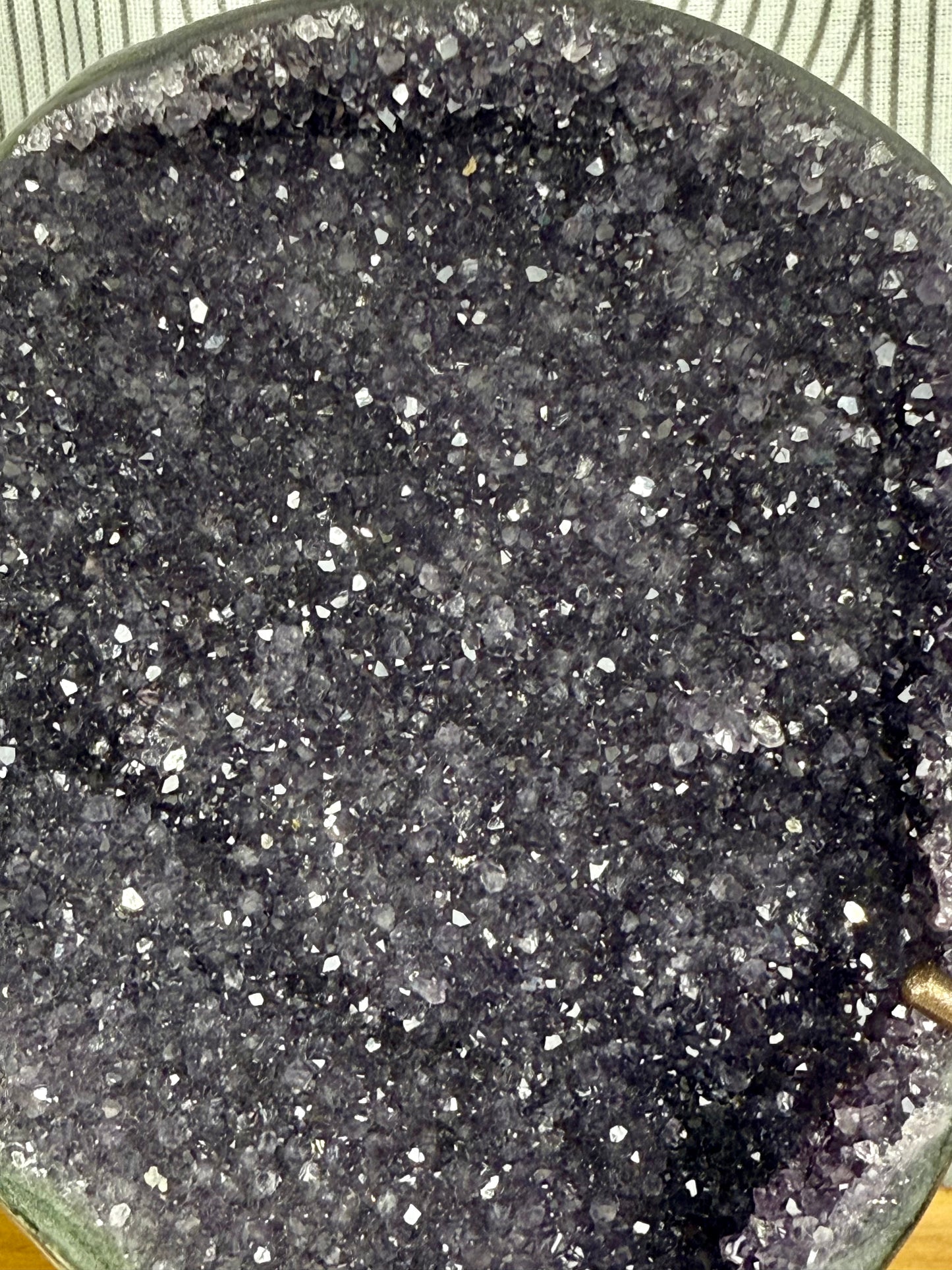 deep purple amethyst with stand 55b