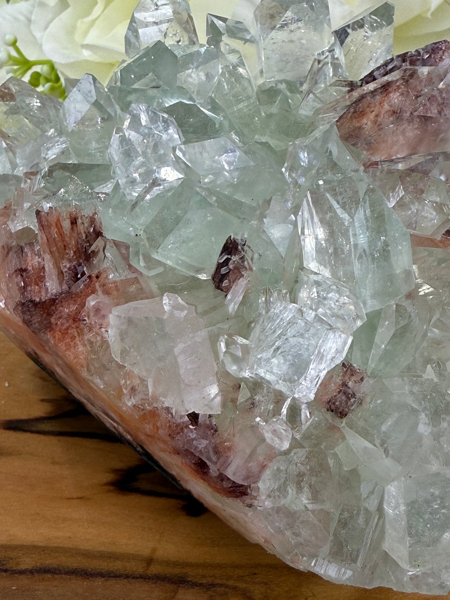 green diamond apophyllite with red huelandite flower formation