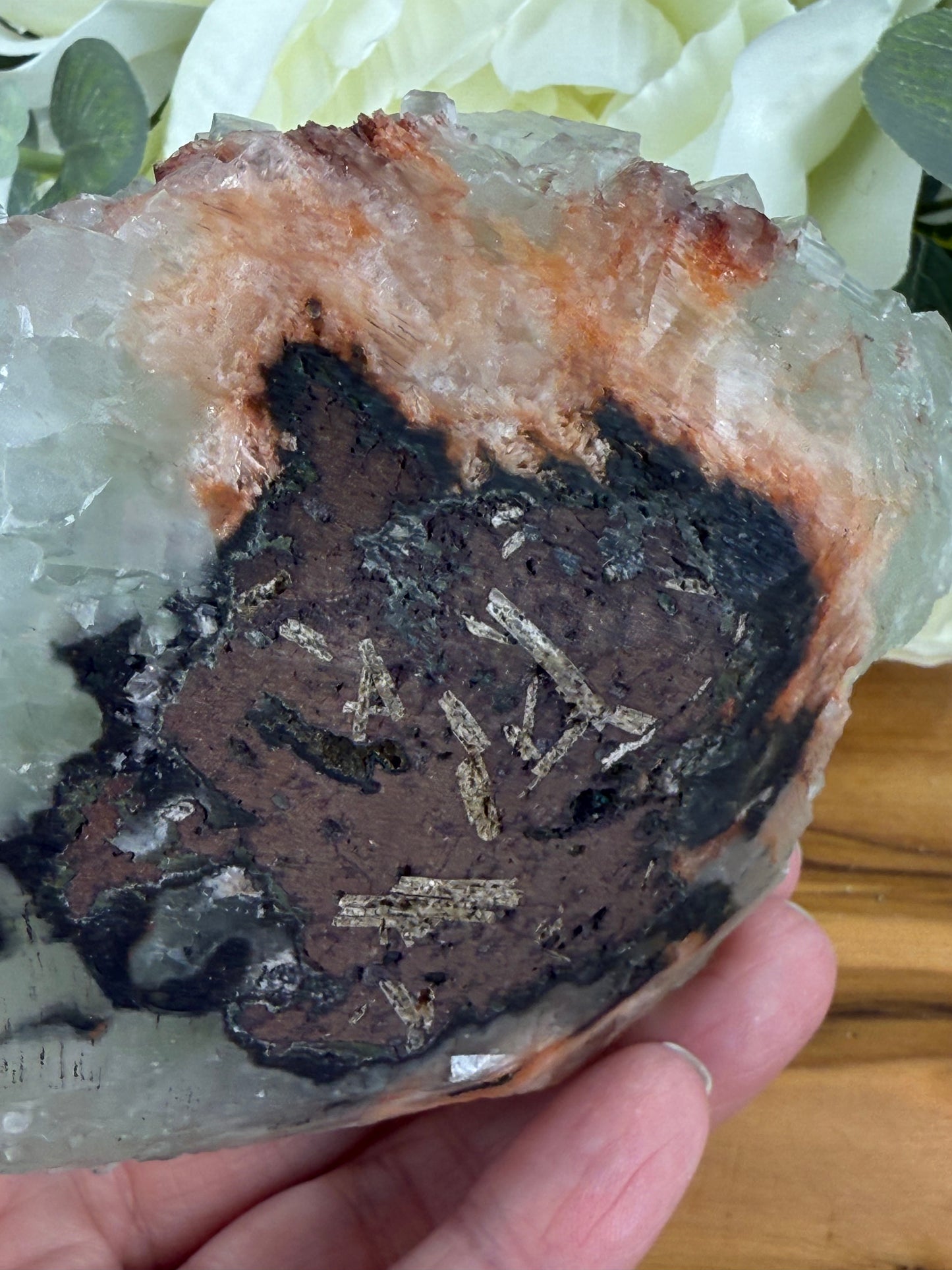 green diamond apophyllite with red huelandite flower formation