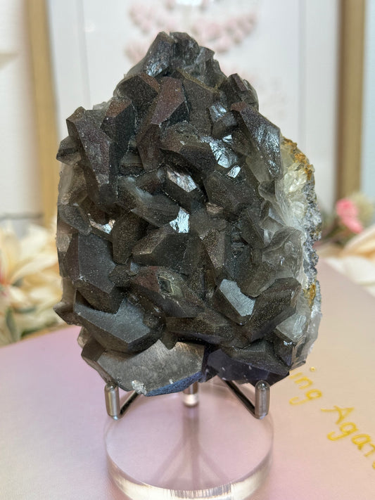 black Benz calcite with pyrite